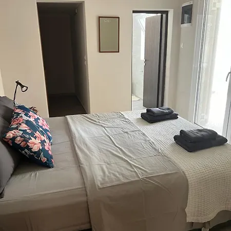 Joanna's Place Apartment