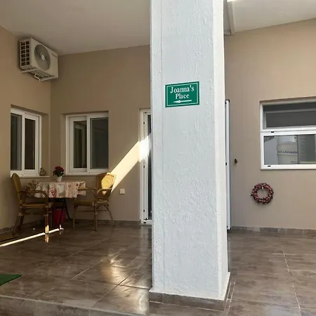 Joanna's Place Apartment *
